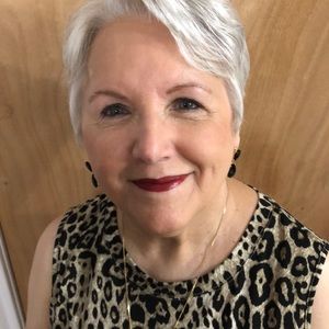 Meet your Posher, Joan